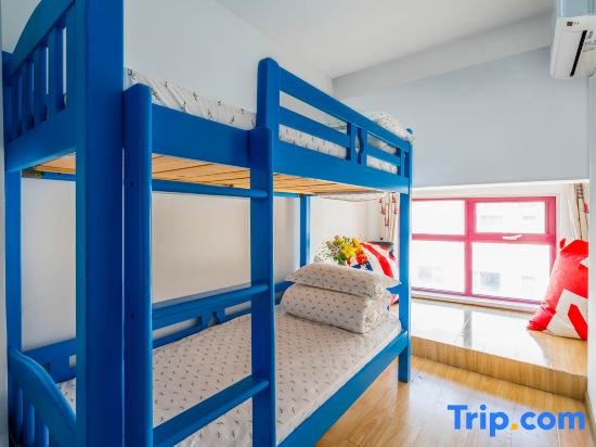 Standard Doppel Zimmer Gap Year By the Sea Youth Hostel