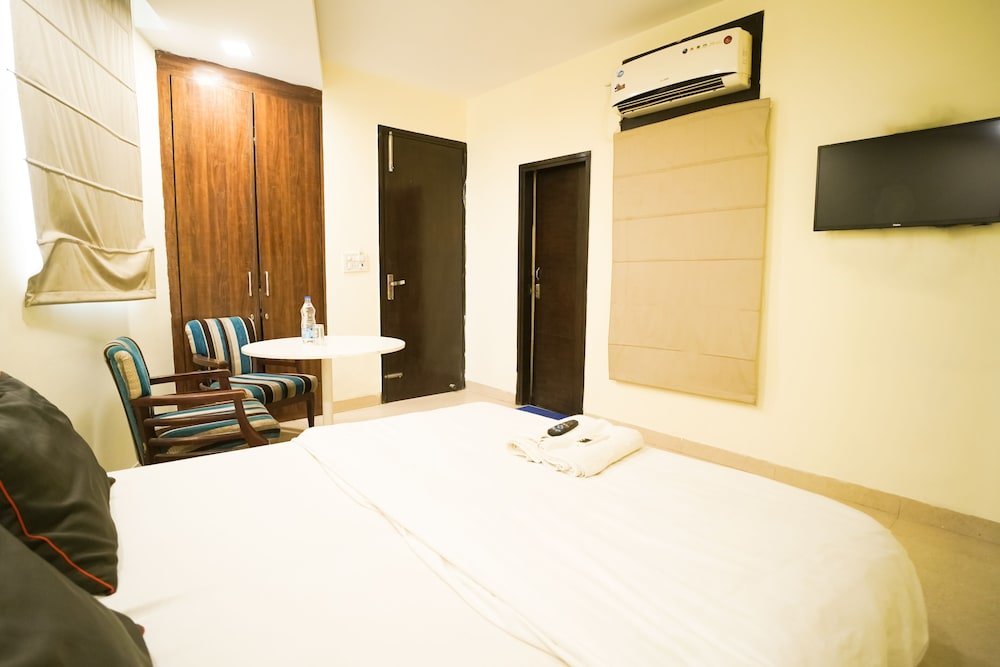 Deluxe Zimmer Roomshala 014 Hotel EM