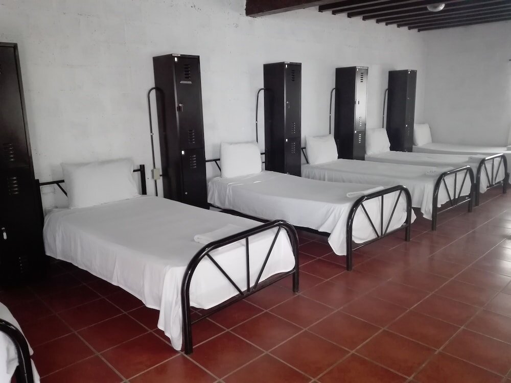 Bed in Dorm President House Hotel - Hostel