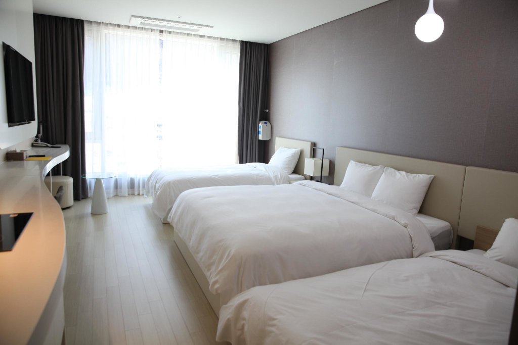Четырёхместный номер Standard Pyeongchang The White Hotel