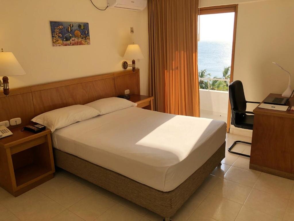 Superior Double room with sea view Hotel Be La Sierra