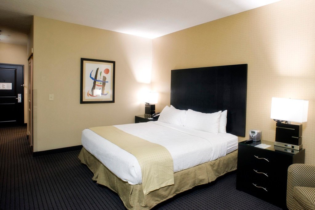 Номер Standard Holiday Inn Hotel & Suites St. Paul NE - Lake Elmo, an IHG Hotel