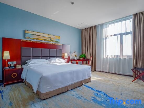 Люкс Thank Inn Plus Hotel Hunan Changsha Yuhua District People's Middle Road