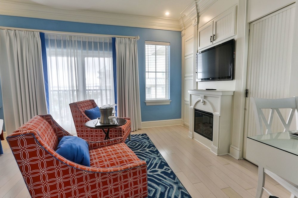 Superior room Harborside at Charleston Harbor Resort and Marina