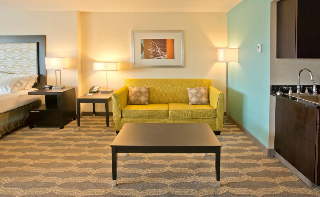 Одноместный люкс Holiday Inn Express - Colorado Springs - First & Main, an IHG Hotel