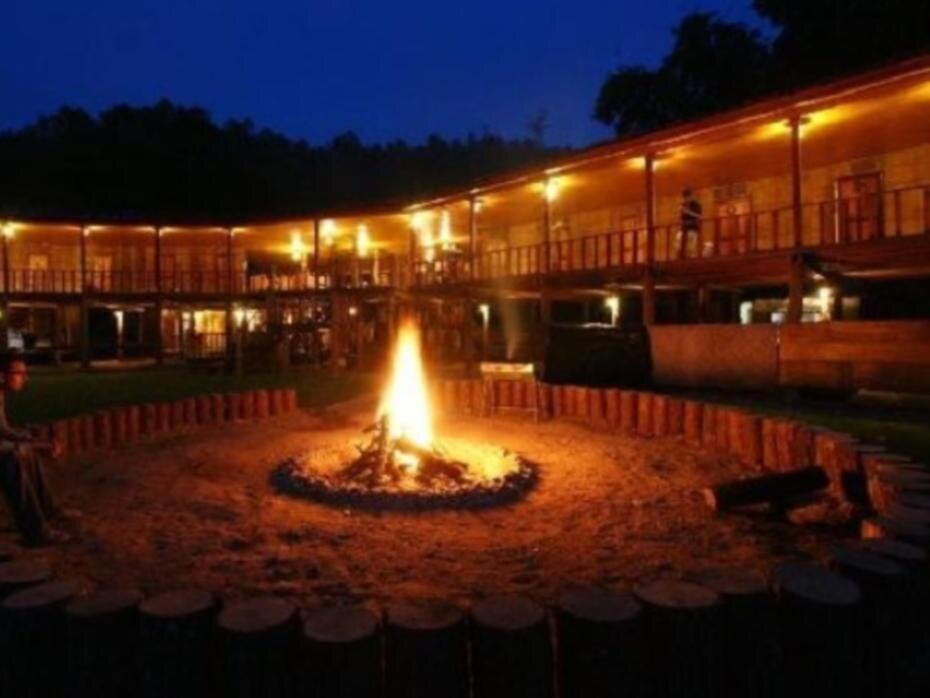 Standard Zimmer Karen Hill Tribe Lodge