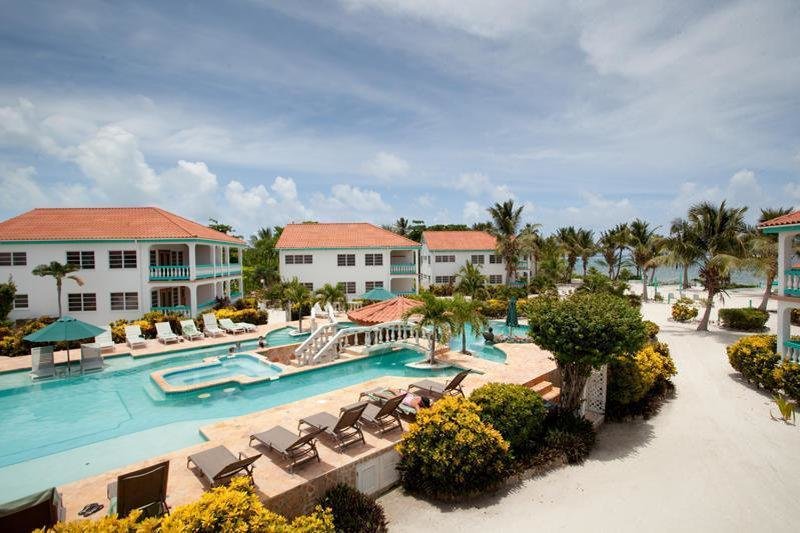 Полулюкс Belizean Shores Resort