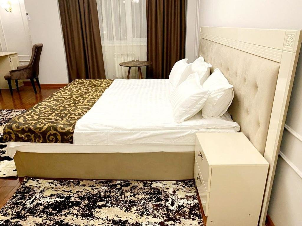 Номер Classic Gold Boutique Hotel