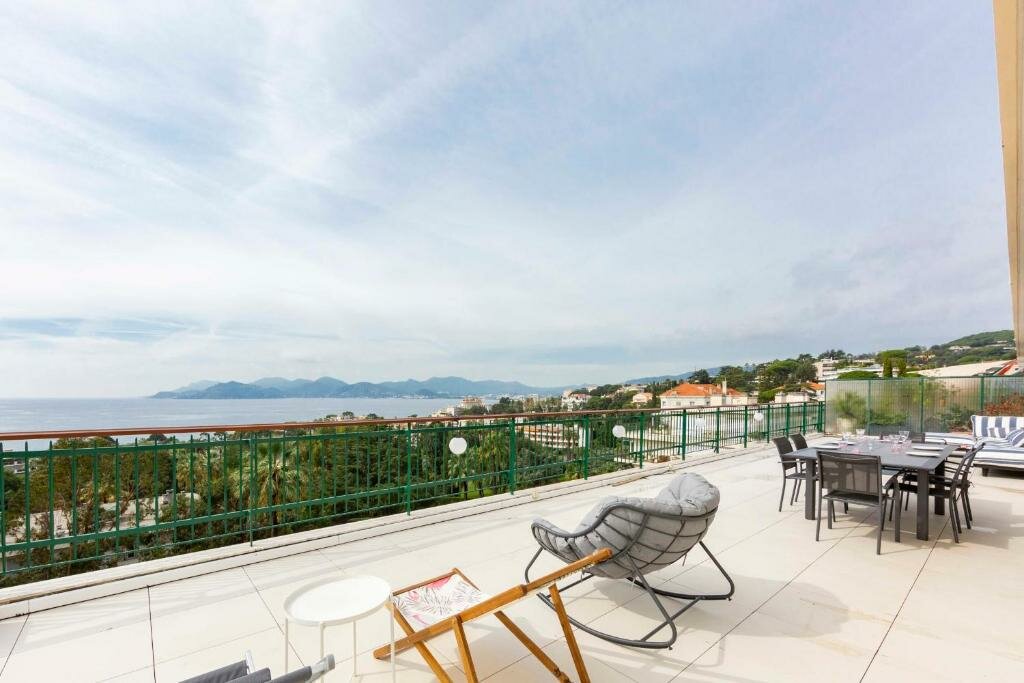 Apartment Luxury Penthouse Breathtaking Sea View 200M2 Terrace In The Cannes Center