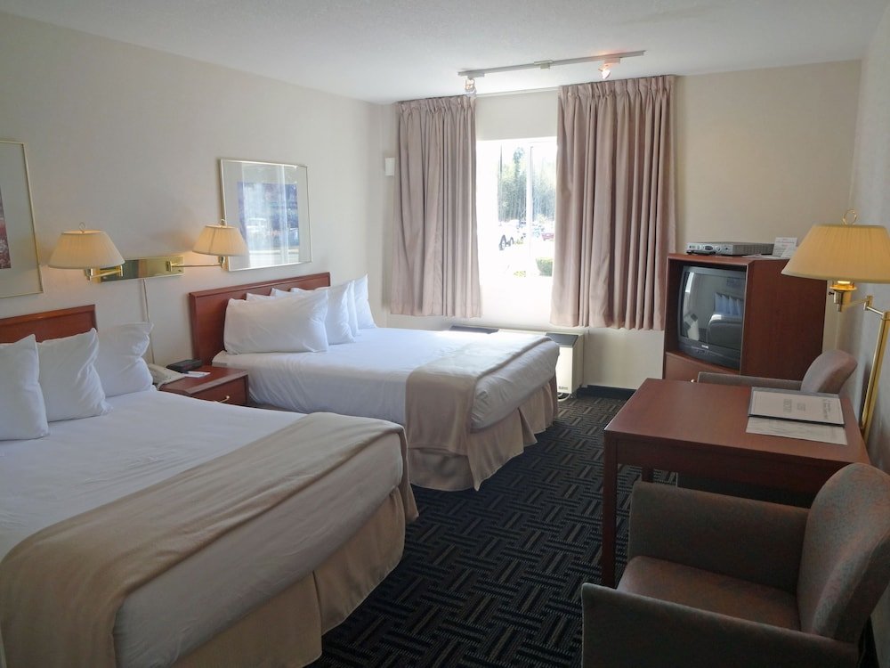 Номер Superior Powell River Town Centre Hotel