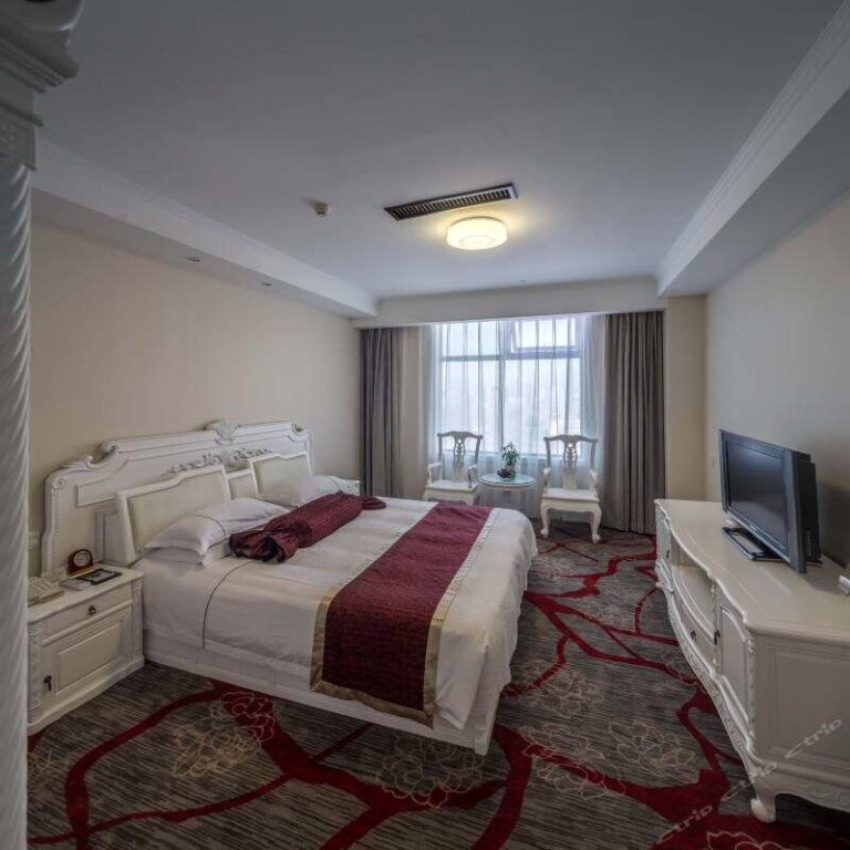 Deluxe Suite Hangzhou Haiwaihai Communication Hotel