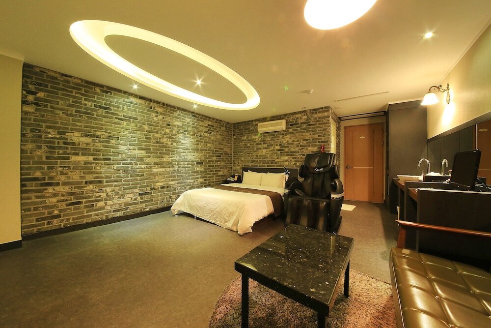 Standard room Hwagok Carlton Hotel