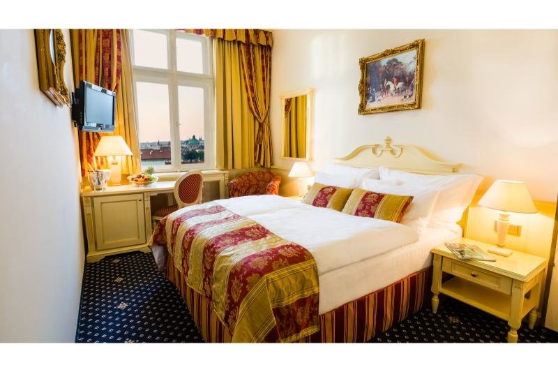 Standard Zimmer Luxury Family Hotel Royal Palace