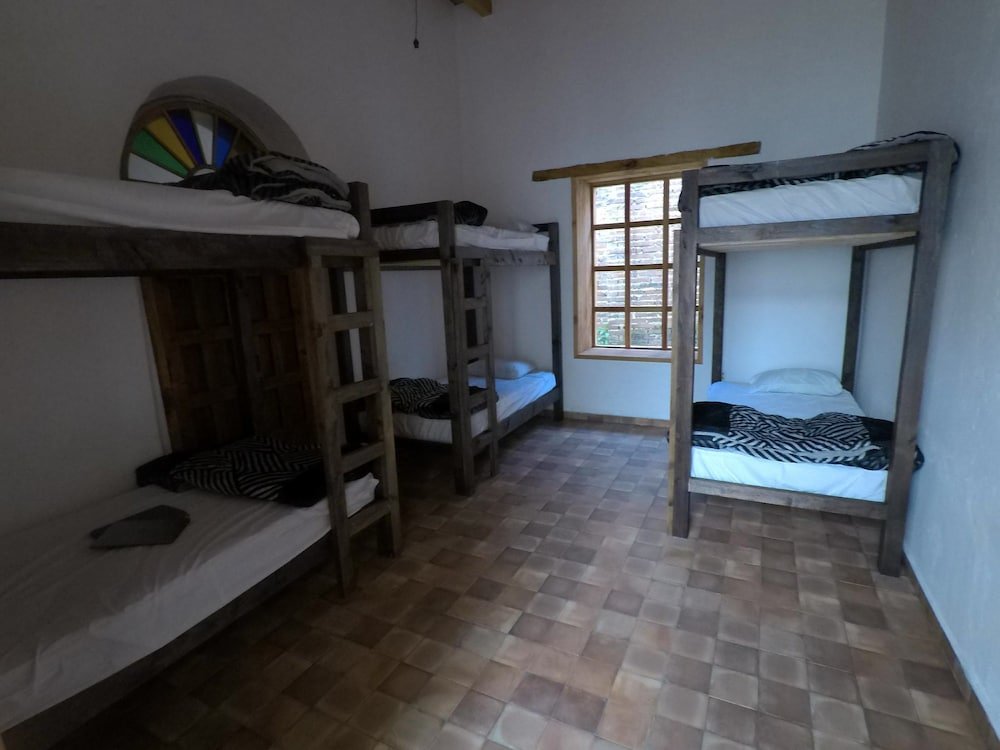Кровать в общем номере (женский номер) Panda Hostel