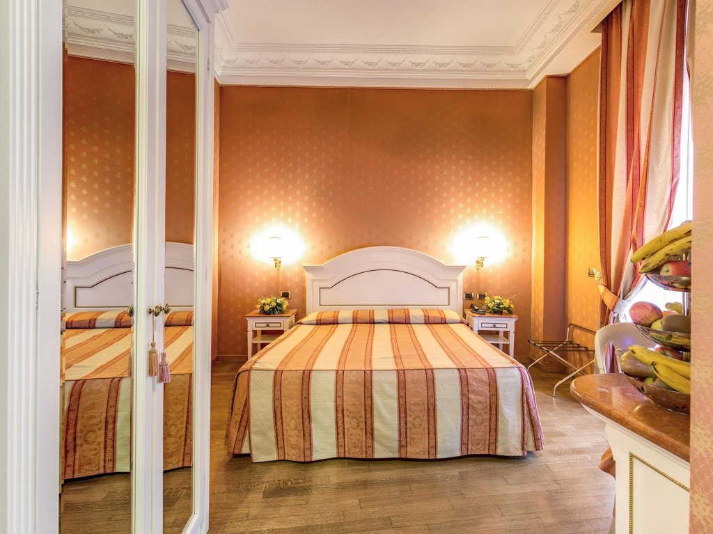 Одноместный номер Standard Hotel La Lumiere Di Piazza Di Spagna