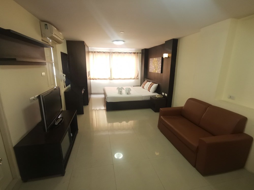 Superior Doppel Zimmer mit Balkon Regent Suvarnabhumi Hotel