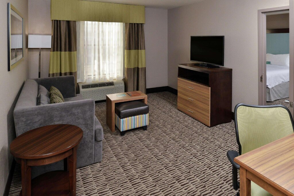 Двухместный люкс c 1 комнатой Homewood Suites by Hilton Cincinnati/Mason