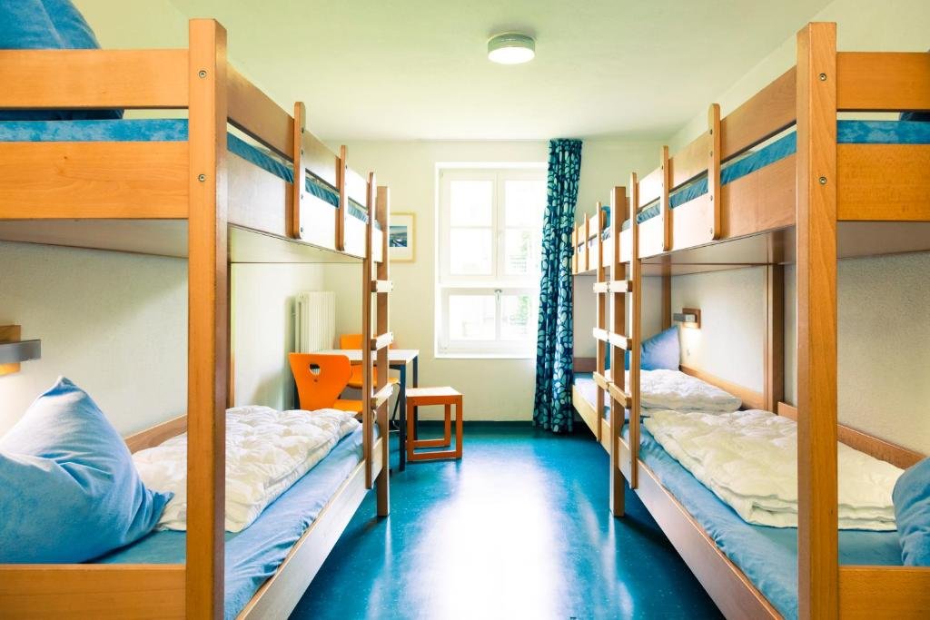 Standard Dreier Zimmer DJH Jugendherberge Lindau - Hostel