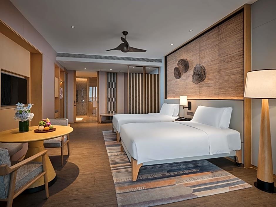 Четырёхместный номер Standard с видом на океан Crowne Plaza Sanya Haitang Bay Resort, an IHG Hotel