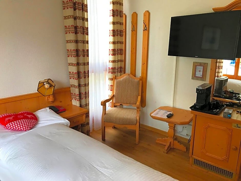 Номер Economy Hotel Alpenhof