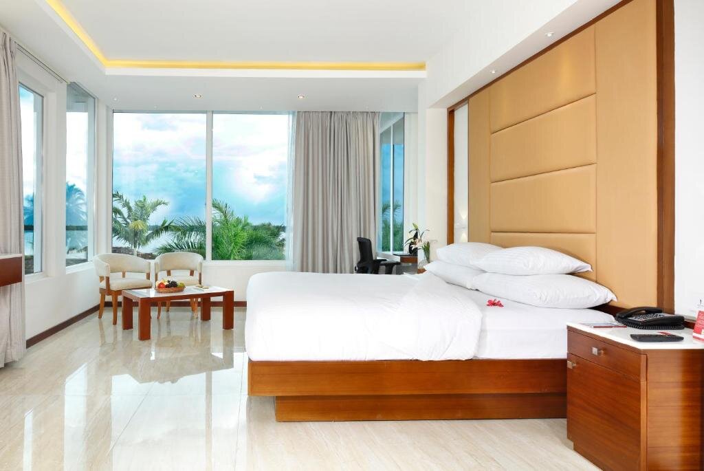 Premium Zimmer Ramada Resort by Wyndham Kochi