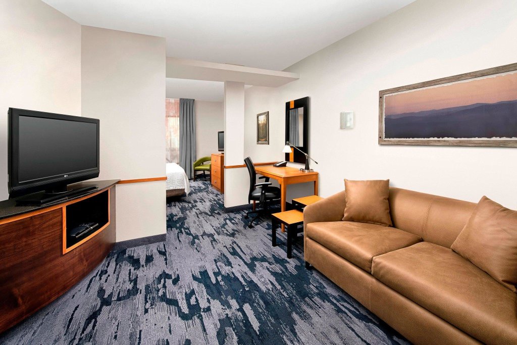 Double Studio with city view Fairfield Inn & Suites by Marriott Miami Airport South