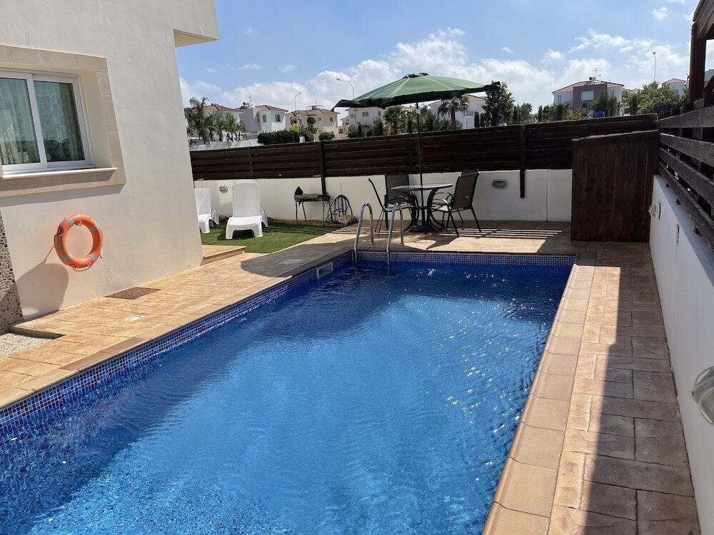 Вилла Beautiful Villa with pool in Ayia Triada Cyprus