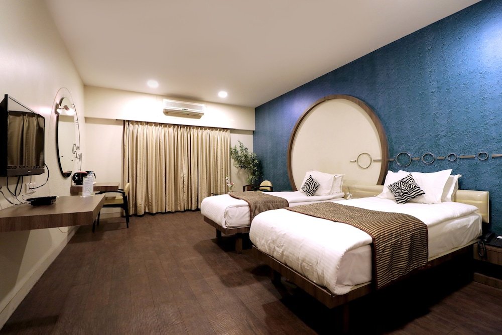 Premium Zimmer Aurangabad Gymkhana Club