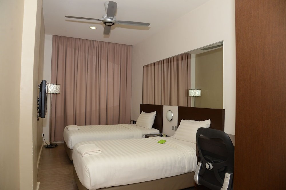 Двухместный номер Deluxe 101 Hotel Bintulu