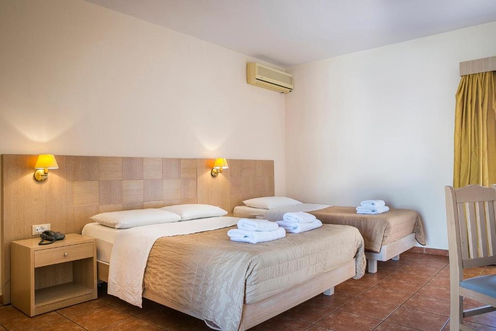 Standard Doppel Zimmer mit Meerblick Lassi Hotel