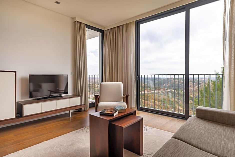 Suite with balcony and with mountain view Monchique Resort & Spa