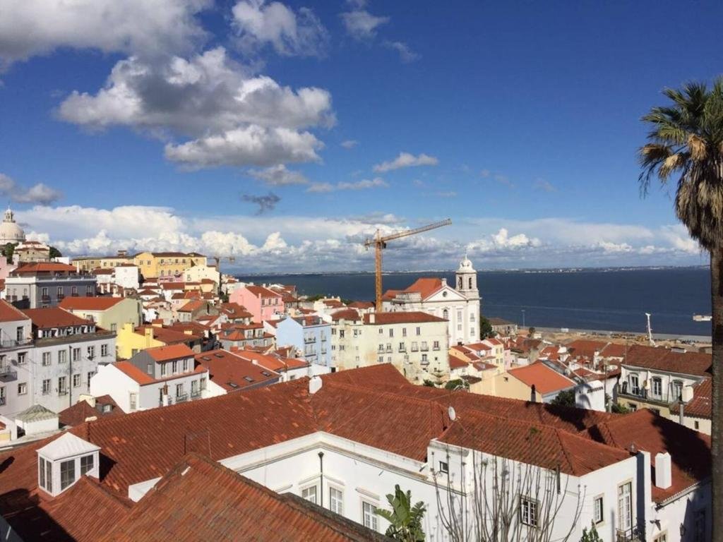 Supérieure appartement Alfama Delight Panoramic River and Historic City Views 3 Bedrooms and 2 Bathrooms AC 18th Century Building