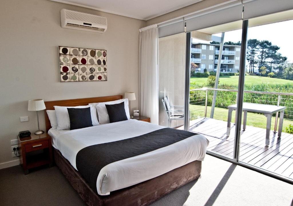 Standard room Silverwater Resort Phillip Island