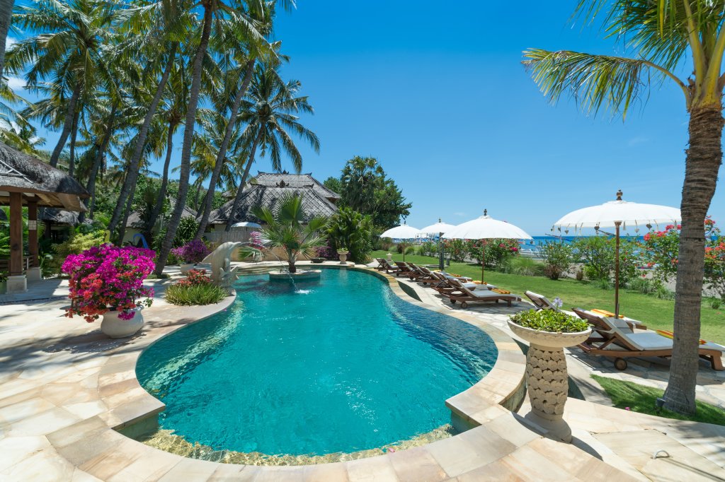 Номер Standard beachfront Palm Garden Amed Beach & Spa Resort Bali