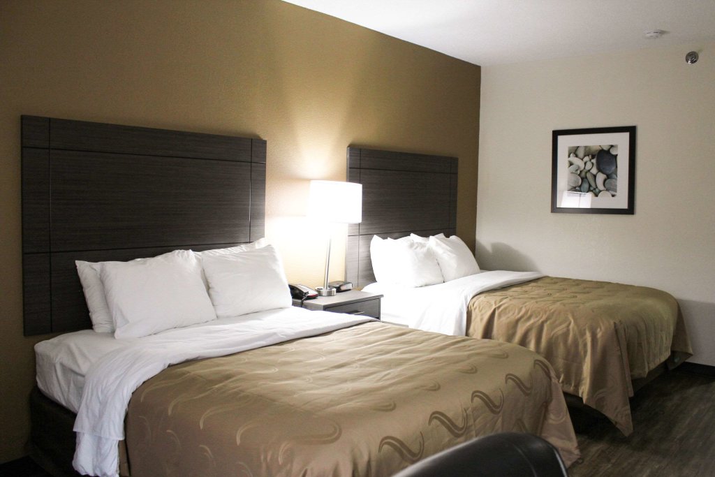Standard Vierer Zimmer Quality Inn Clinton - Knoxville North