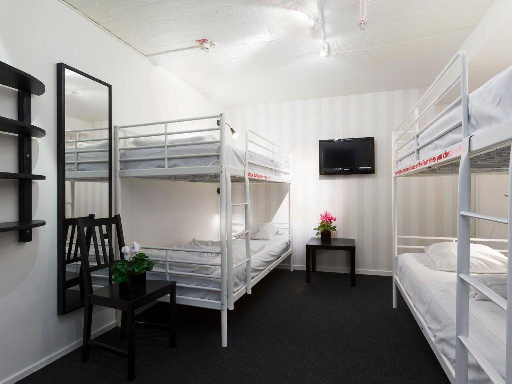 Четырёхместный номер Standard Stockholm Hostel