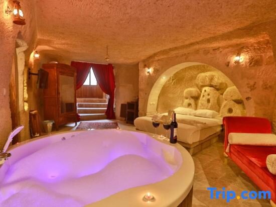 Люкс Deluxe Cappadocia Eagle Cave Inn