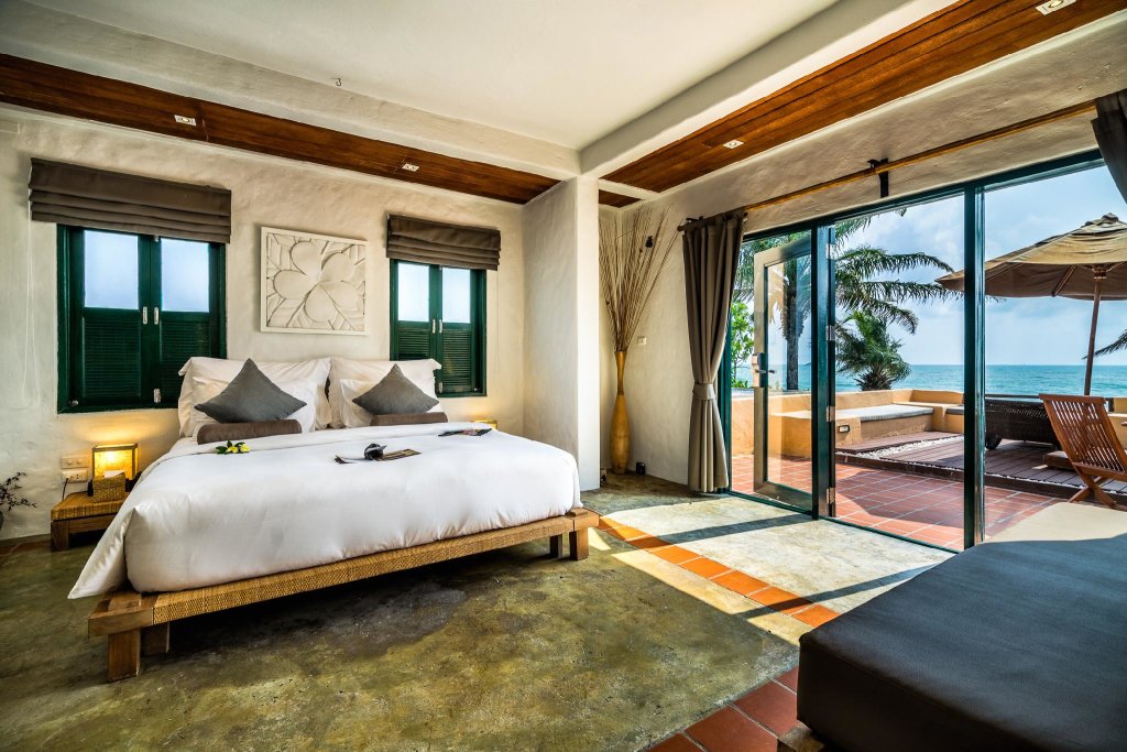Standard room beachfront Aleenta Hua Hin Resort & Spa