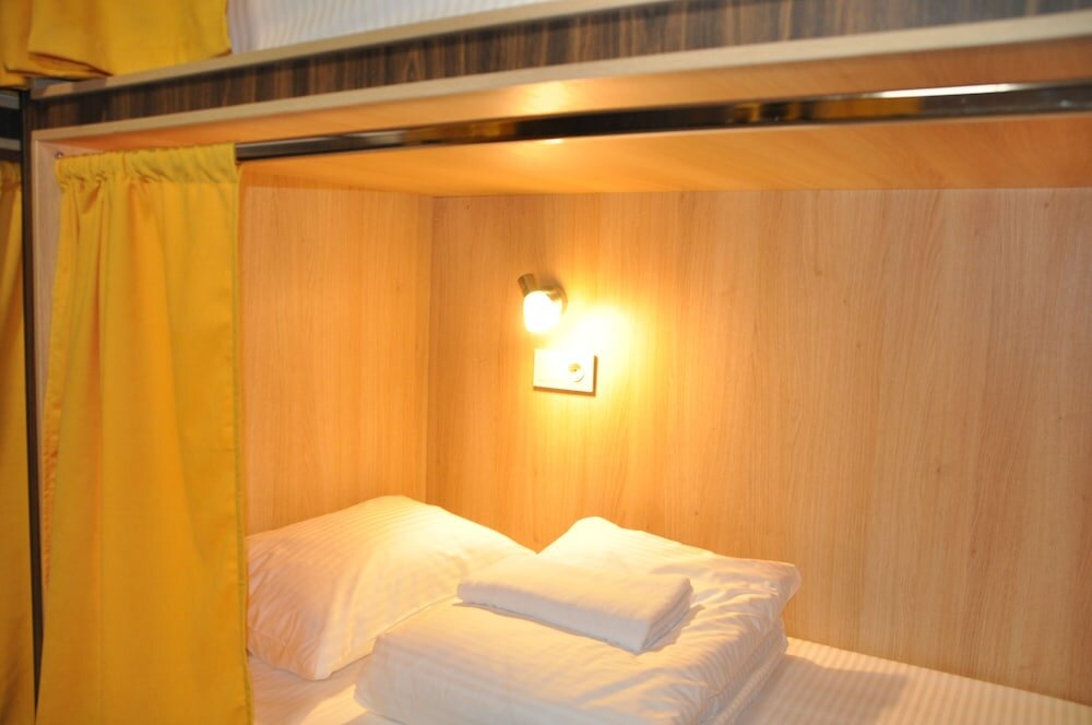 Bed in Dorm Hostel Pikasso