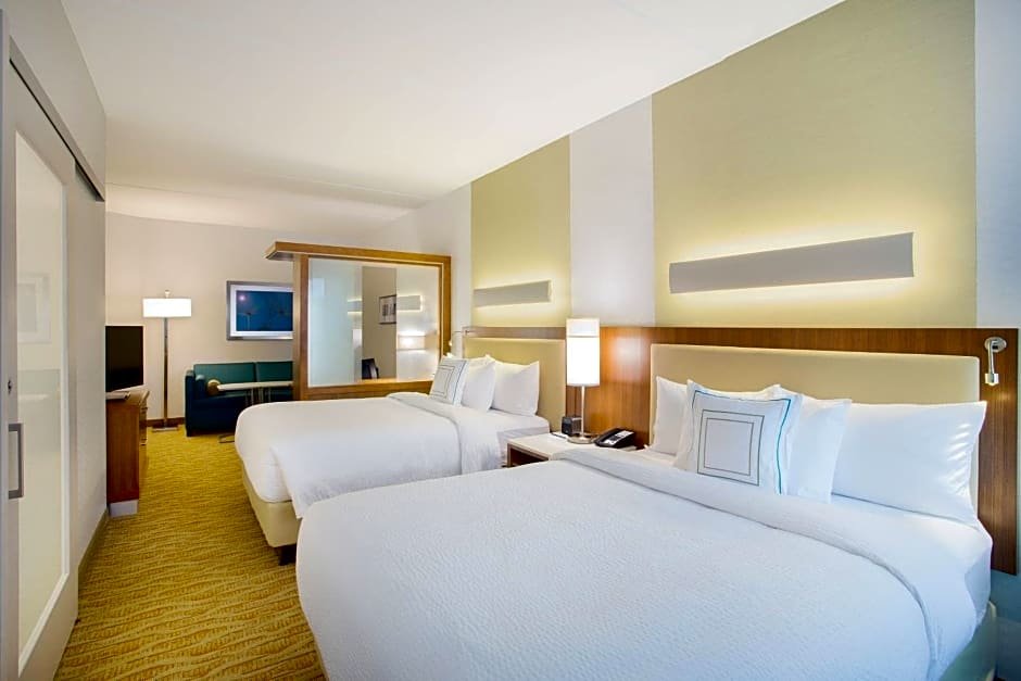 Deluxe Quadruple room SpringHill Suites by Marriott Mount Laurel