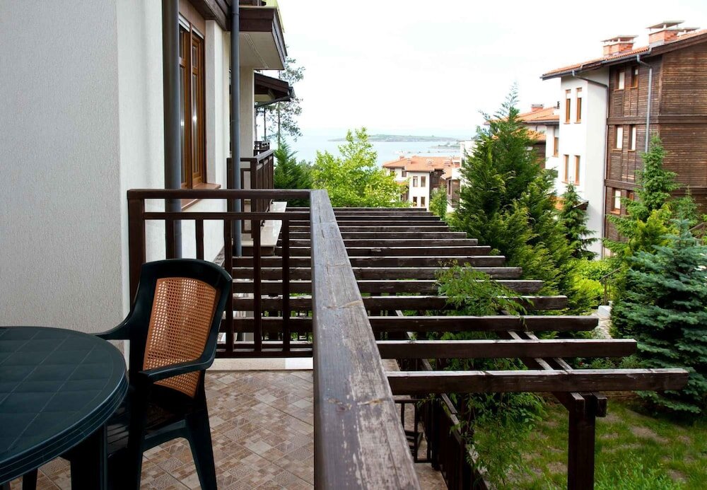 Apartamento 2 dormitorios con balcón y con vista al jardín Marina Villas