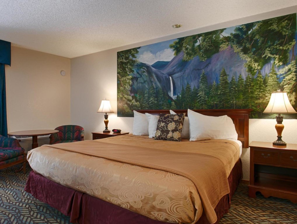 Номер Standard Best Western Plus Yosemite Gateway Inn