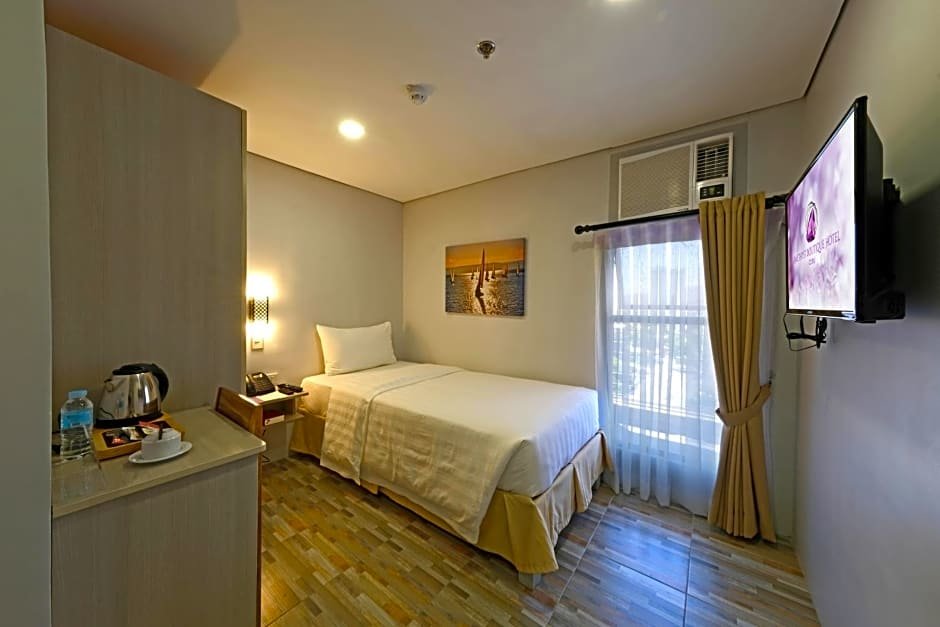 Economy room Amethyst Boutique Hotel Cebu