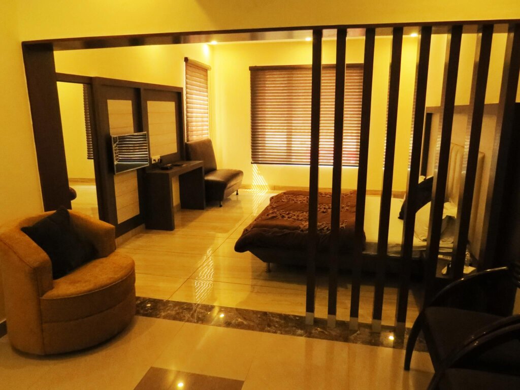 Suite Hotel Amar Palace