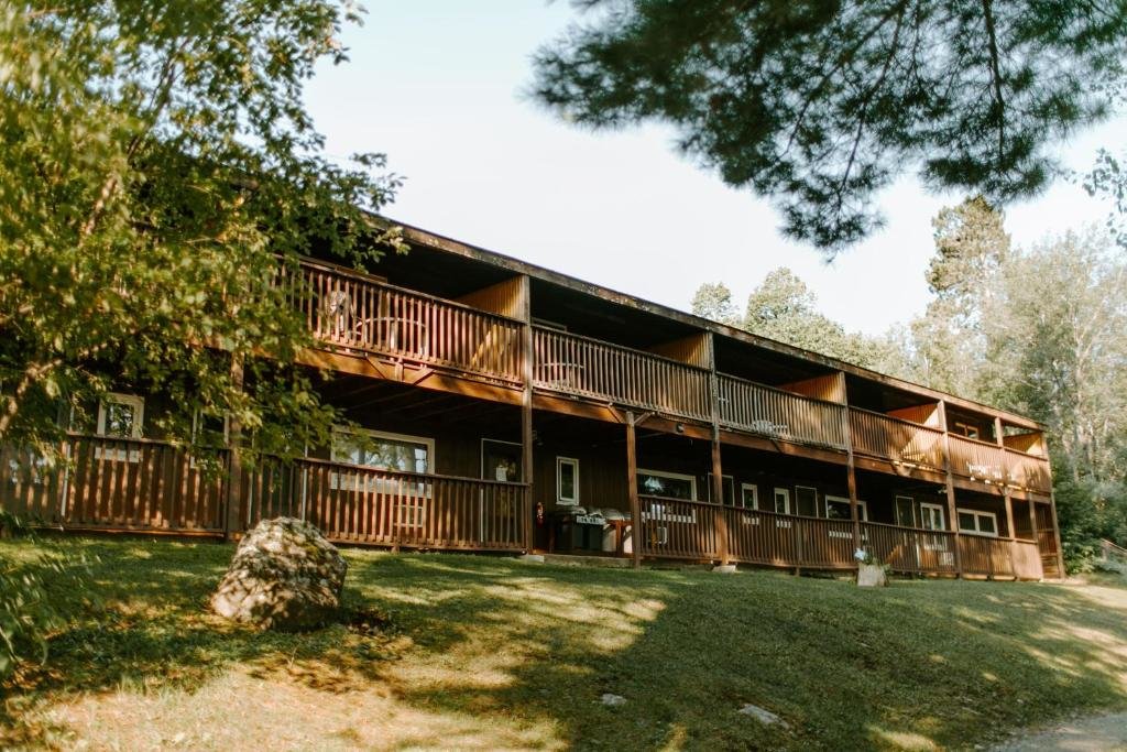 Habitación doble Estándar con vista al lago Silver Rapids Lodge