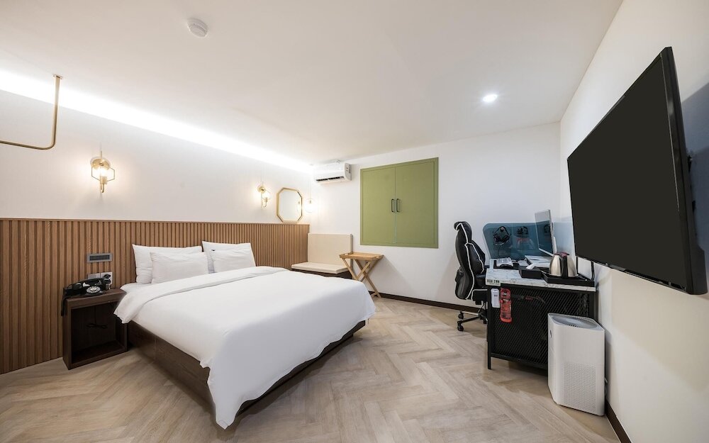 Standard room Iksan Hotel 174