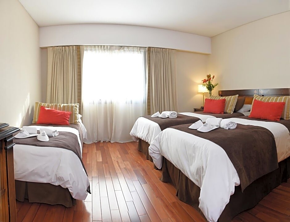 Standard Zimmer Argenta Tower Hotel & Suites