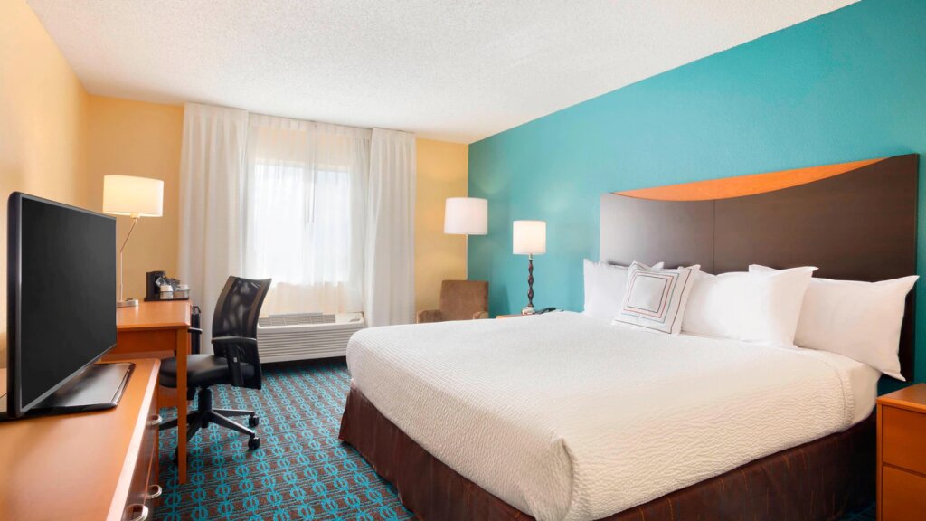 Номер Standard Fairfield Inn & Suites by Marriott Dallas Plano