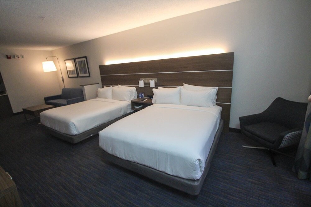 Номер Standard Holiday Inn Express Hotel & Suites Charleston - North, an IHG Hotel