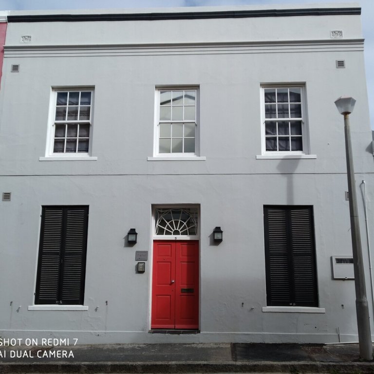 Apartment Loader Street Apartment - Lovely one Bedroom in the Vibrant De Waterkant Num01